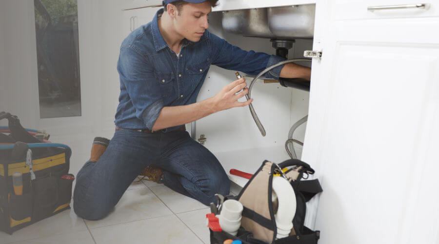 Expert burst pipe repair services in Mount Prospect, IL